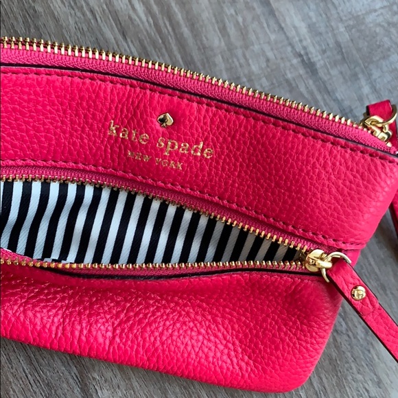 Kate Spade Wristlet- Pink - Picture 4 of 4